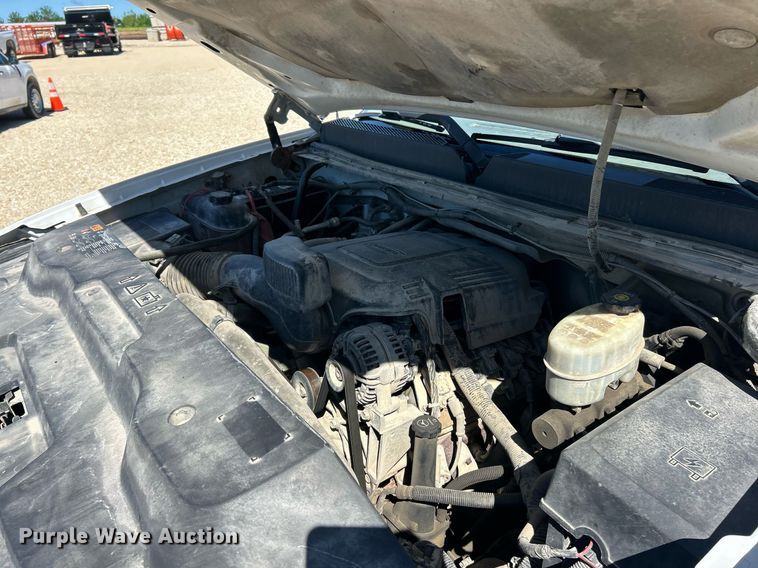 image for item EK8129 2013 GMC Sierra 2500HD Crew Cab pickup truck