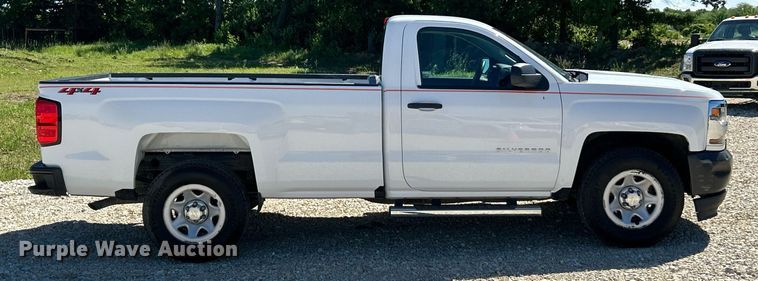 image for item EK8130 2018 Chevrolet Silverado 1500 pickup truck