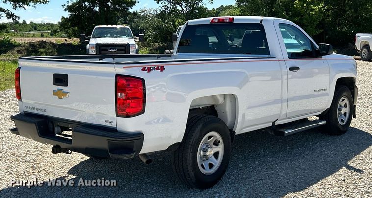 image for item EK8130 2018 Chevrolet Silverado 1500 pickup truck