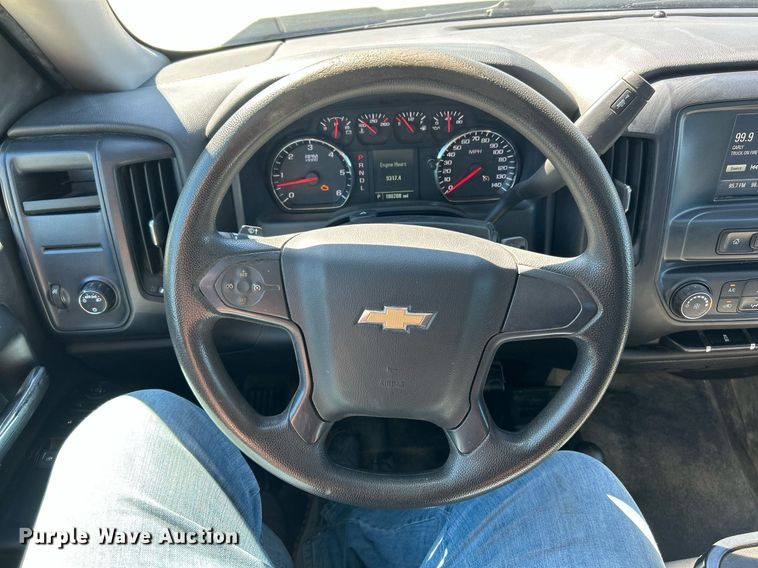 image for item EK8130 2018 Chevrolet Silverado 1500 pickup truck