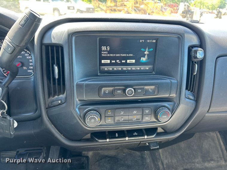 image for item EK8130 2018 Chevrolet Silverado 1500 pickup truck