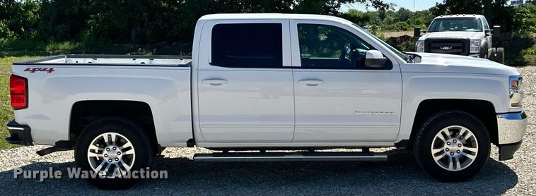 image for item EK8131 2017 Chevrolet Silverado 1500 LT Crew Cab pickup truck