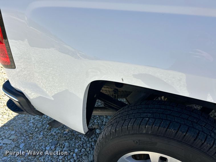 image for item EK8131 2017 Chevrolet Silverado 1500 LT Crew Cab pickup truck