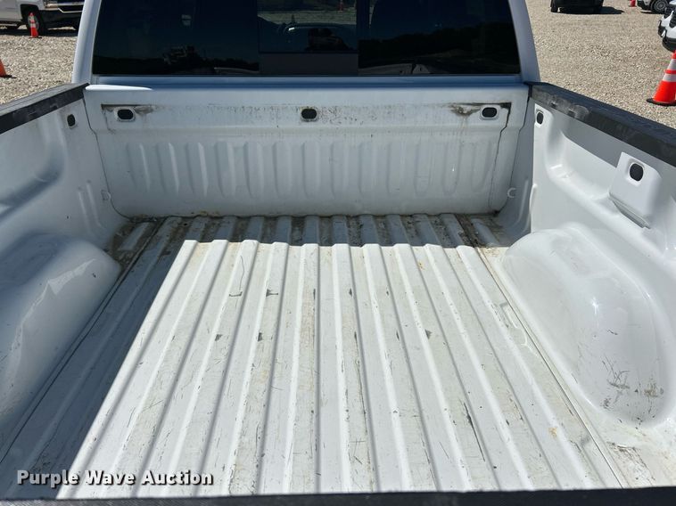 image for item EK8131 2017 Chevrolet Silverado 1500 LT Crew Cab pickup truck