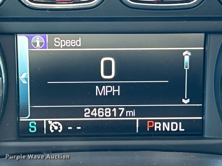 image for item EK8131 2017 Chevrolet Silverado 1500 LT Crew Cab pickup truck