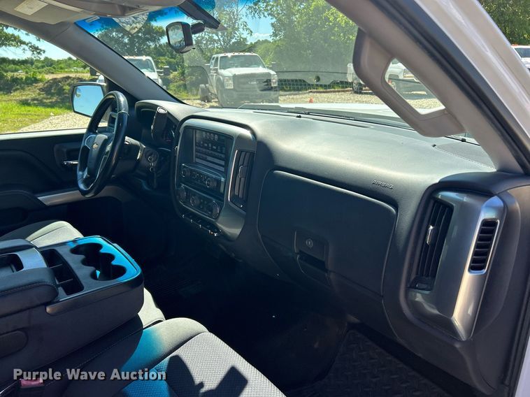 image for item EK8131 2017 Chevrolet Silverado 1500 LT Crew Cab pickup truck