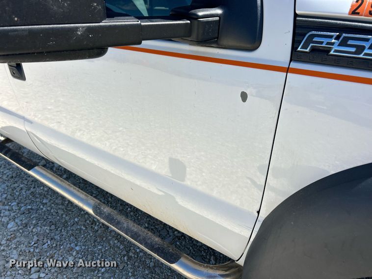 image for item EK8132 2015 Ford F550 Super Duty XL Crew Cab truck cab and chassis