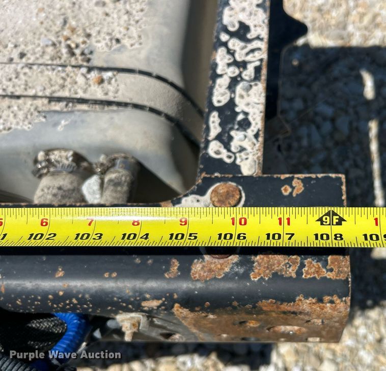 image for item EK8132 2015 Ford F550 Super Duty XL Crew Cab truck cab and chassis