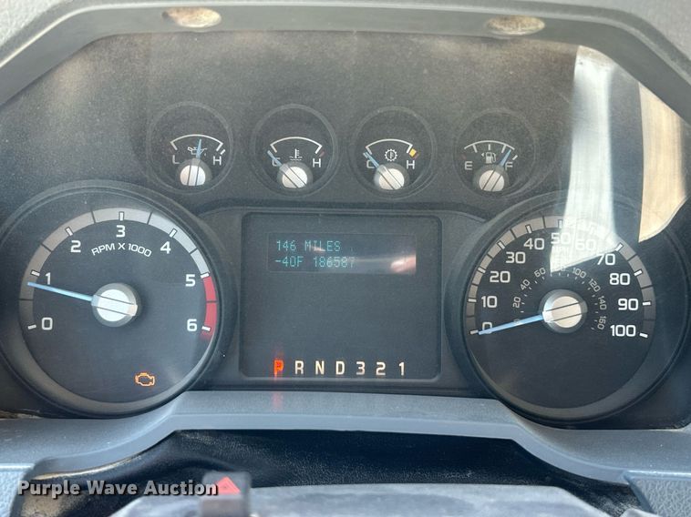 image for item EK8132 2015 Ford F550 Super Duty XL Crew Cab truck cab and chassis