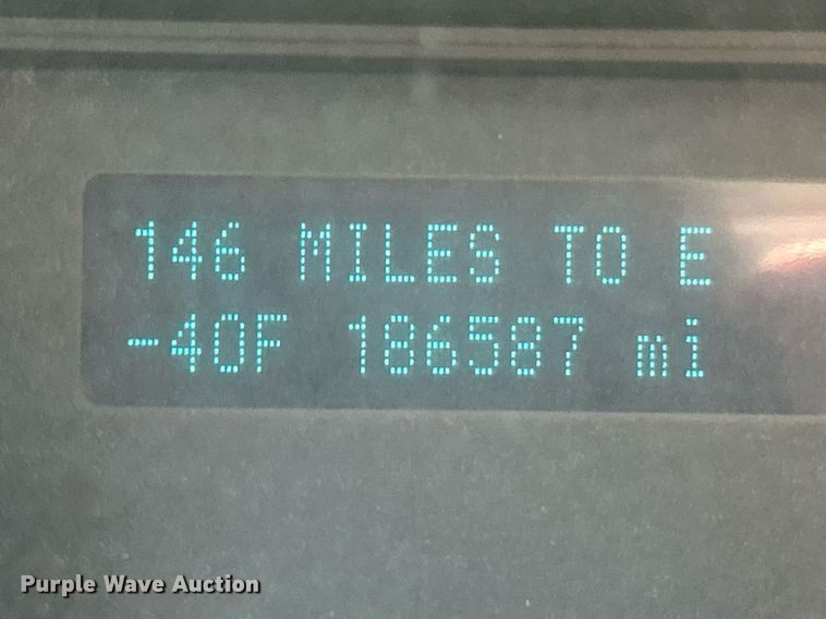 image for item EK8132 2015 Ford F550 Super Duty XL Crew Cab truck cab and chassis