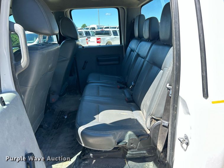 image for item EK8132 2015 Ford F550 Super Duty XL Crew Cab truck cab and chassis