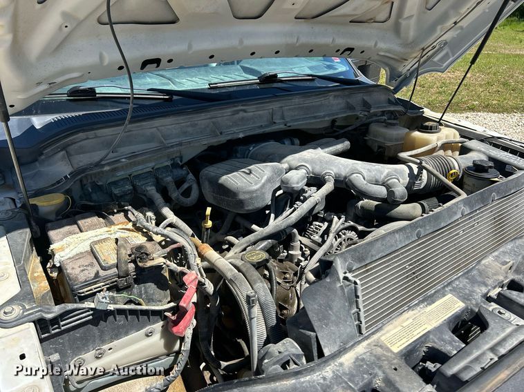 image for item EK8132 2015 Ford F550 Super Duty XL Crew Cab truck cab and chassis