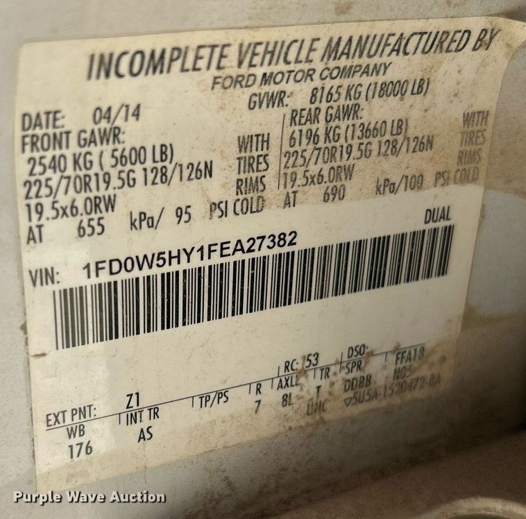 image for item EK8132 2015 Ford F550 Super Duty XL Crew Cab truck cab and chassis