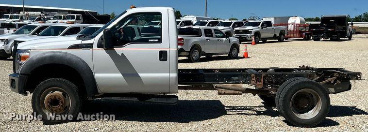 image for item EK8133 2011 Ford F450 Super Duty XL truck cab and chassis