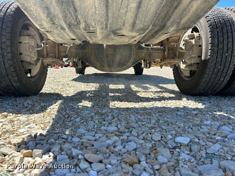 image for item EK8133 2011 Ford F450 Super Duty XL truck cab and chassis