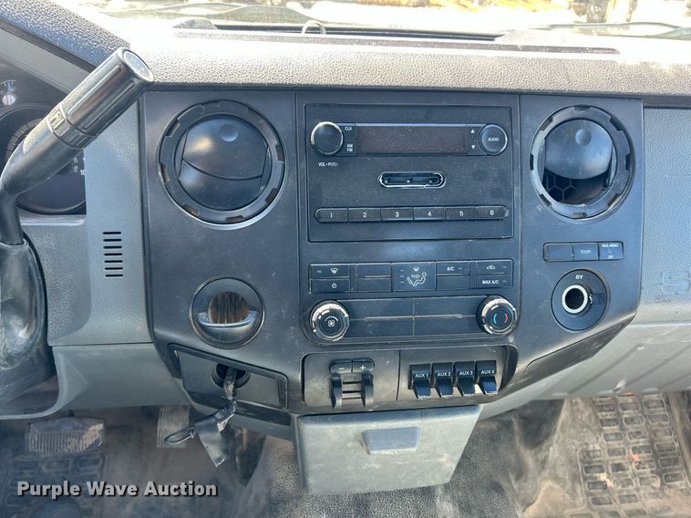 image for item EK8133 2011 Ford F450 Super Duty XL truck cab and chassis