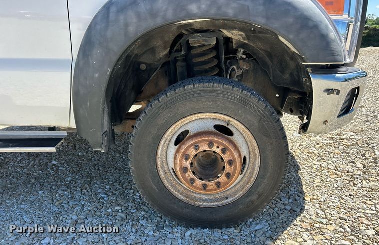 image for item EK8133 2011 Ford F450 Super Duty XL truck cab and chassis