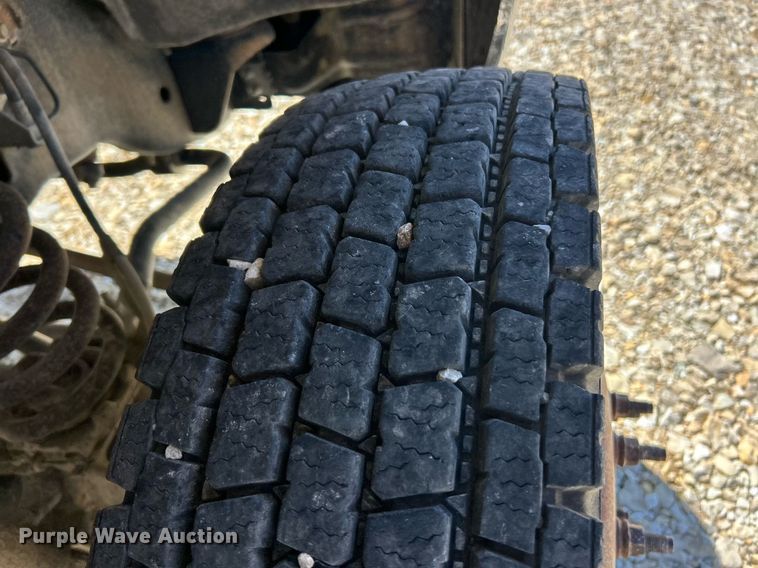 image for item EK8133 2011 Ford F450 Super Duty XL truck cab and chassis