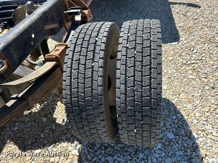 image for item EK8133 2011 Ford F450 Super Duty XL truck cab and chassis