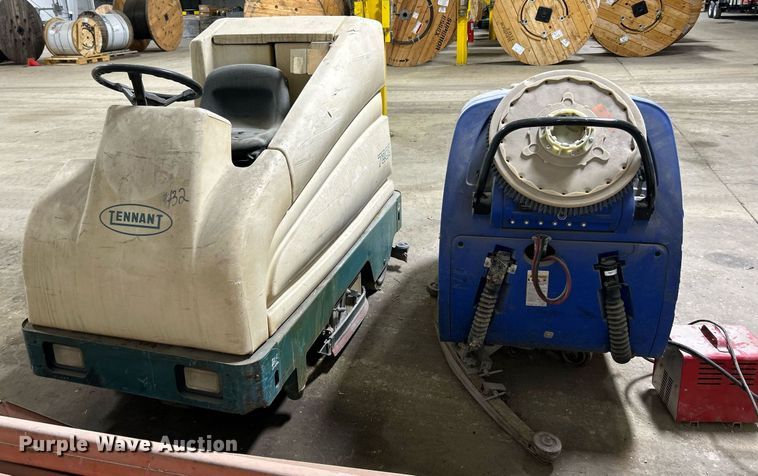 image for item EK8144 (2) floor scrubbers