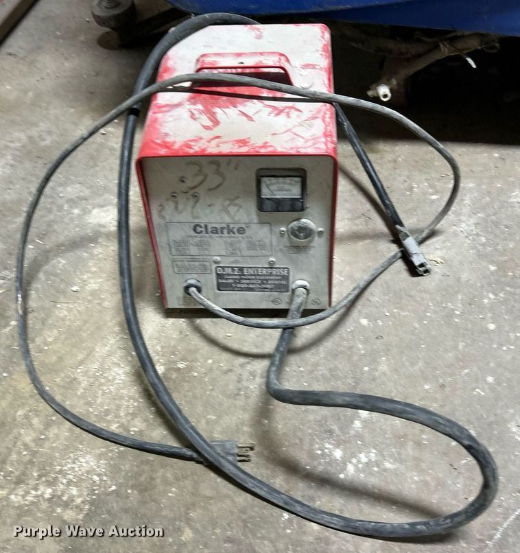 image for item EK8144 (2) floor scrubbers