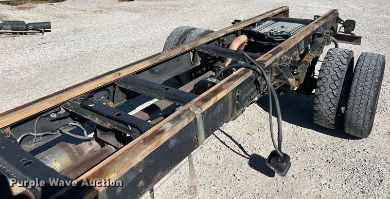 image for item EK8147 2016 Ford F550 Super Duty XL truck cab and chassis