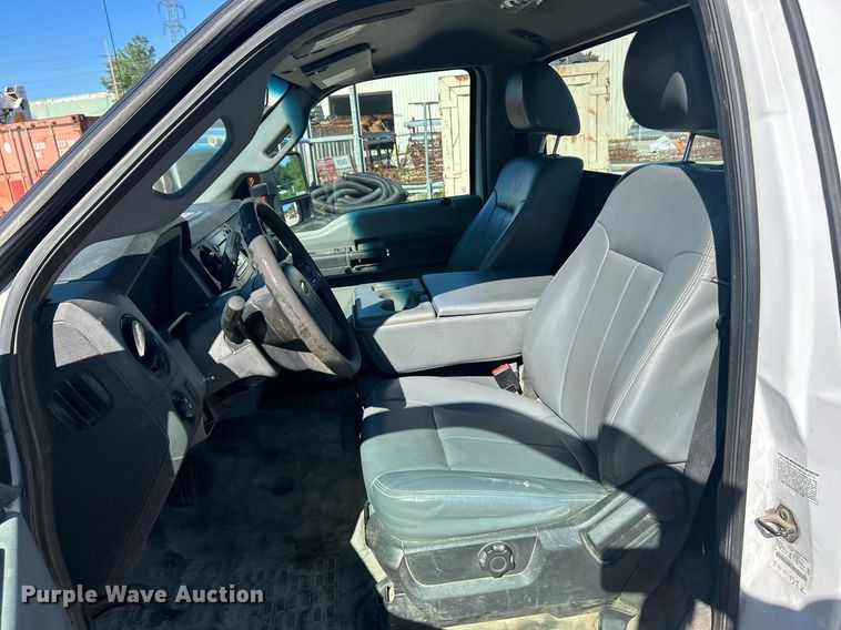 image for item EK8147 2016 Ford F550 Super Duty XL truck cab and chassis