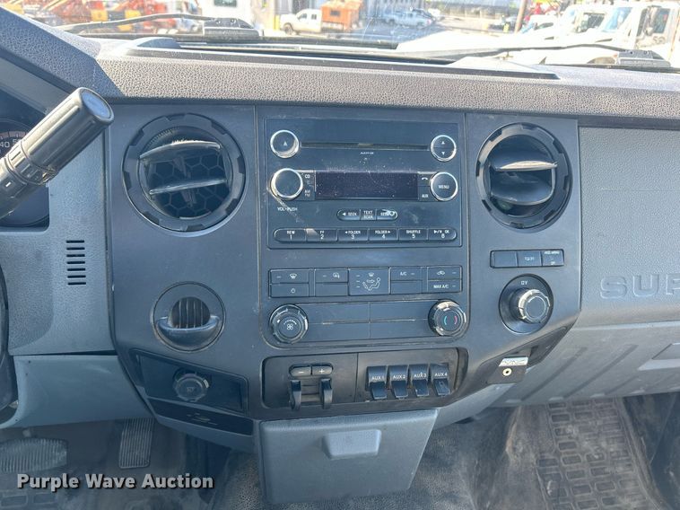 image for item EK8147 2016 Ford F550 Super Duty XL truck cab and chassis