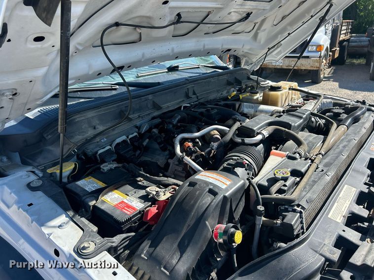 image for item EK8147 2016 Ford F550 Super Duty XL truck cab and chassis