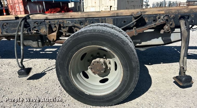 image for item EK8147 2016 Ford F550 Super Duty XL truck cab and chassis