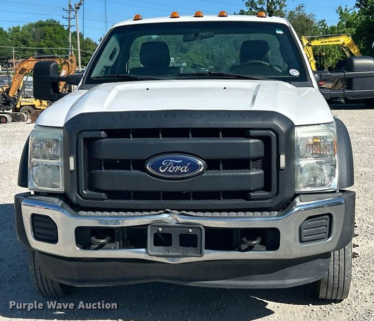 image for item EK8148 2015 Ford F550 Super Duty XL truck cab and chassis