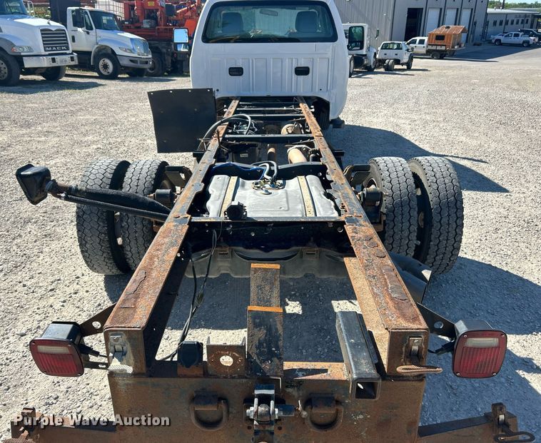 image for item EK8148 2015 Ford F550 Super Duty XL truck cab and chassis