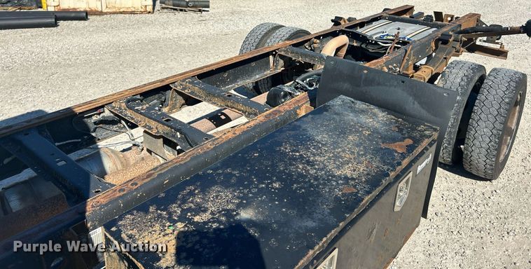 image for item EK8148 2015 Ford F550 Super Duty XL truck cab and chassis