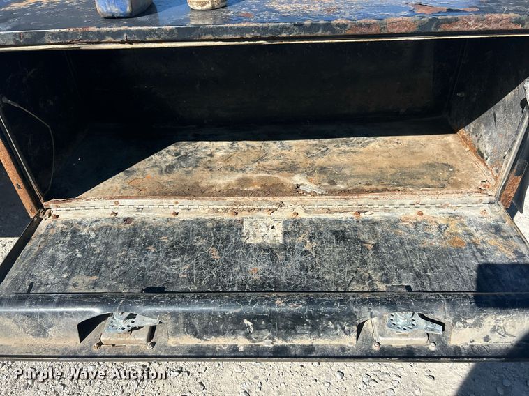 image for item EK8148 2015 Ford F550 Super Duty XL truck cab and chassis