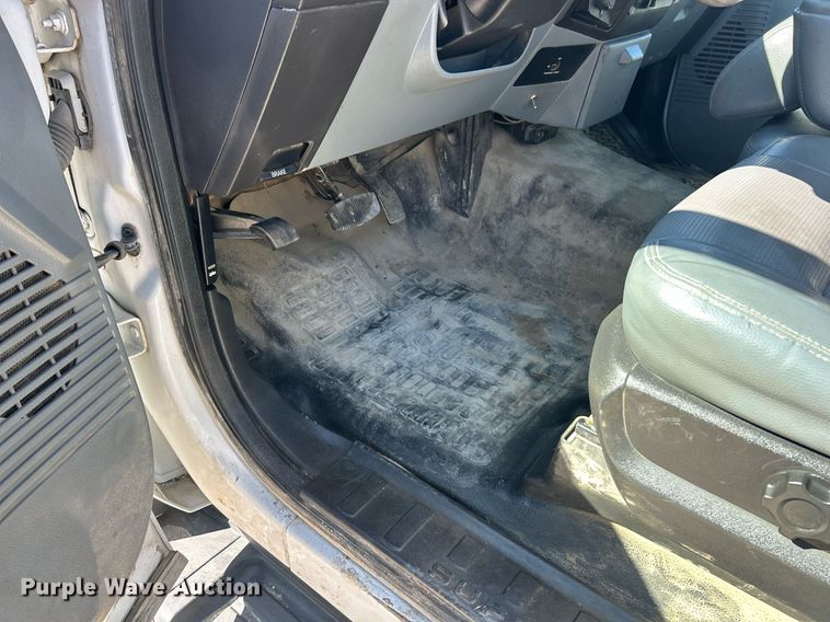 image for item EK8148 2015 Ford F550 Super Duty XL truck cab and chassis