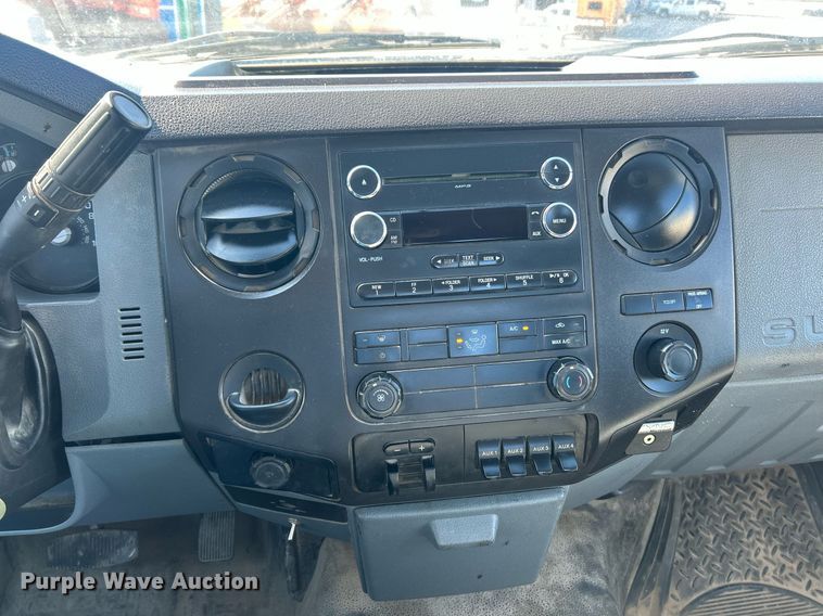 image for item EK8148 2015 Ford F550 Super Duty XL truck cab and chassis