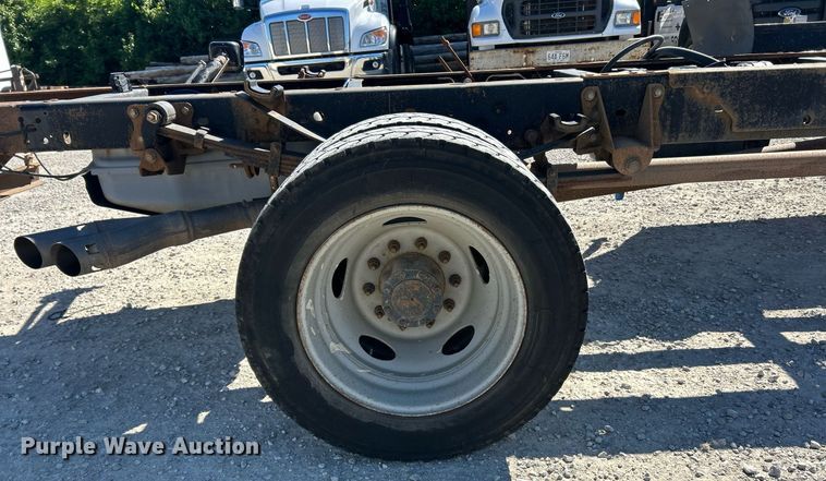 image for item EK8148 2015 Ford F550 Super Duty XL truck cab and chassis