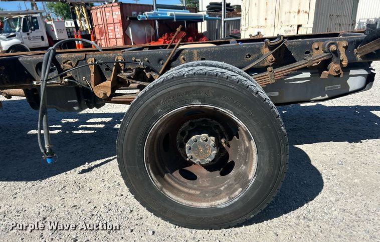 image for item EK8148 2015 Ford F550 Super Duty XL truck cab and chassis