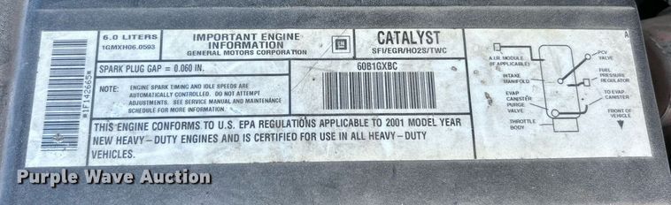 image for item EK8152 2001 GMC Sierra 3500 utility bed pickup truck