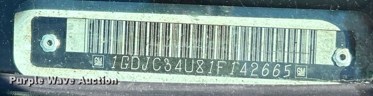 image for item EK8152 2001 GMC Sierra 3500 utility bed pickup truck