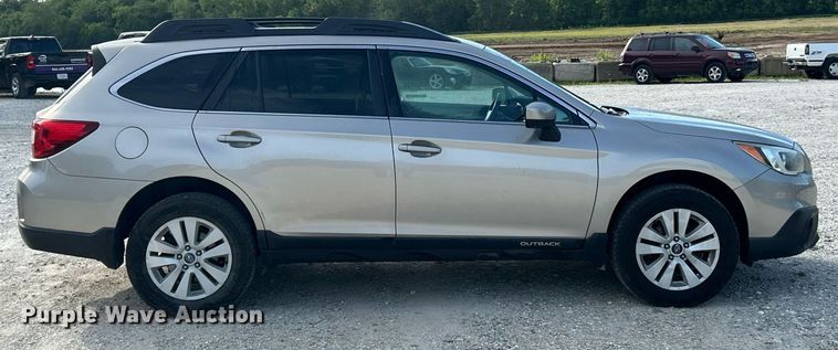 image for item EK8154 2015 Subaru Outback SUV