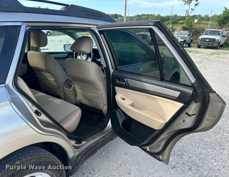 image for item EK8154 2015 Subaru Outback SUV