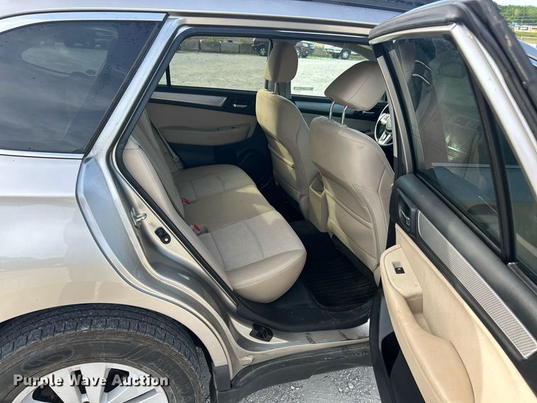 image for item EK8154 2015 Subaru Outback SUV
