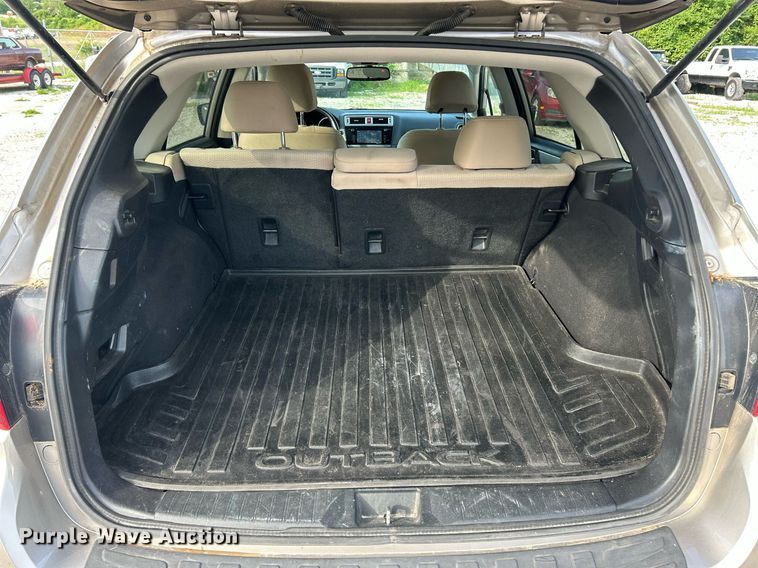 image for item EK8154 2015 Subaru Outback SUV
