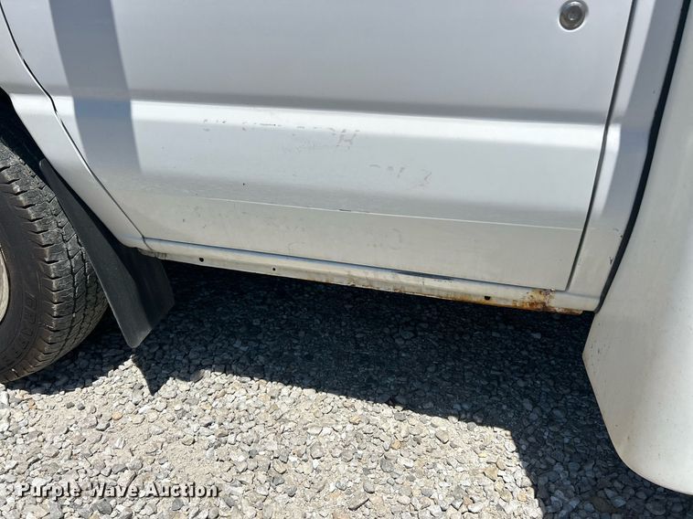 image for item EK8156 2017 Ford E450 Super Duty shuttle bus