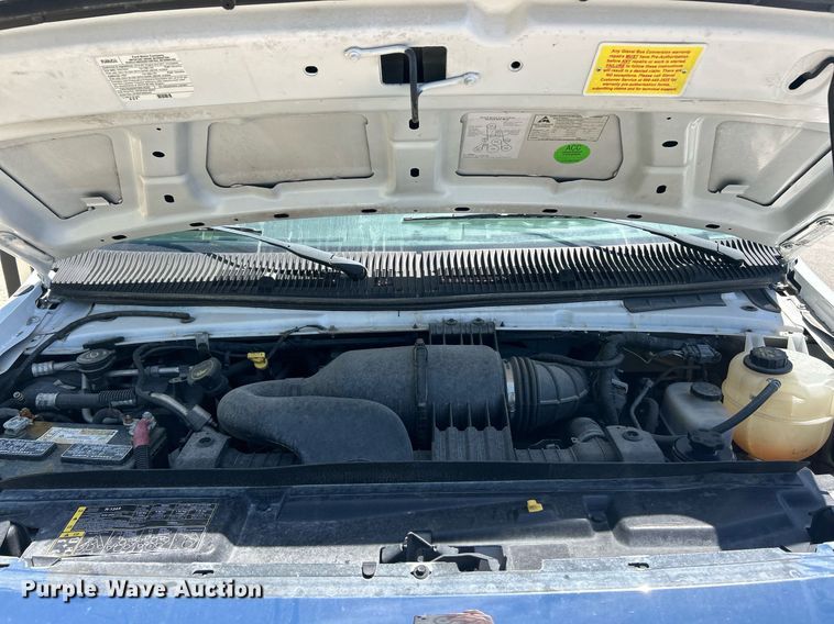 image for item EK8156 2017 Ford E450 Super Duty shuttle bus