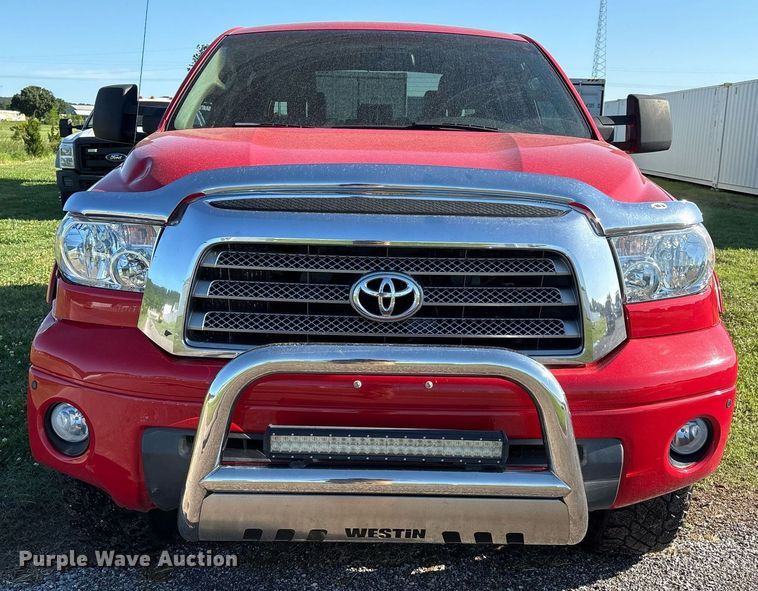 image for item EL2082 2008 Toyota Tundra CrewMax pickup truck