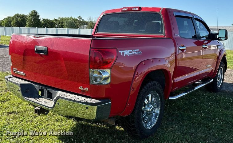 image for item EL2082 2008 Toyota Tundra CrewMax pickup truck