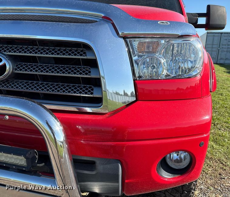 image for item EL2082 2008 Toyota Tundra CrewMax pickup truck