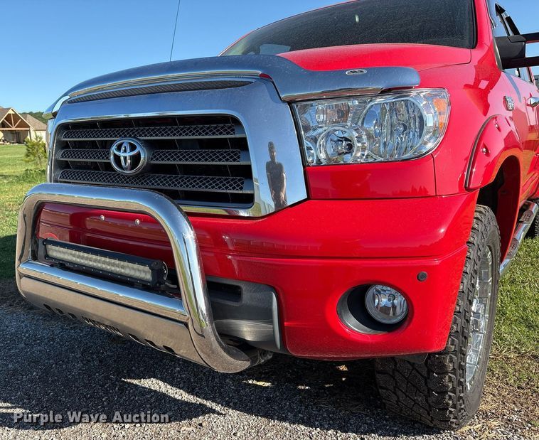 image for item EL2082 2008 Toyota Tundra CrewMax pickup truck